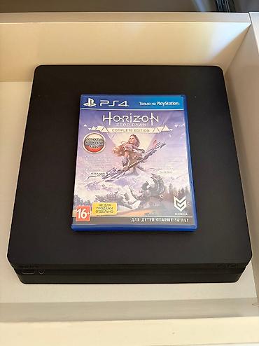 sony 6500: Sony PlayStation 4 Slim 500GB. Ev şeraitində işlədilib, üstündə 1 — 2