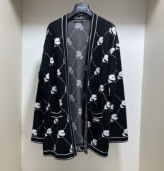 Dəstlər, kostyumlar: Yeni kimi! 1 defe istifade olunub L Olchu