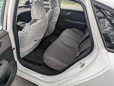 Roewe: Roewe i6: 2026 г., Автомат, Электромобиль, Седан — 6