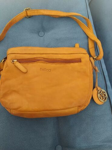 Классические сумки: Шикарная сумочка кроссбоди,отличная мягкая кожа, цвет коньякразмер at lalafo.kg — 16 Классические сумки: Шикарная сумочка кроссбоди,отличная мягкая кожа, цвет коньякразмер — 16