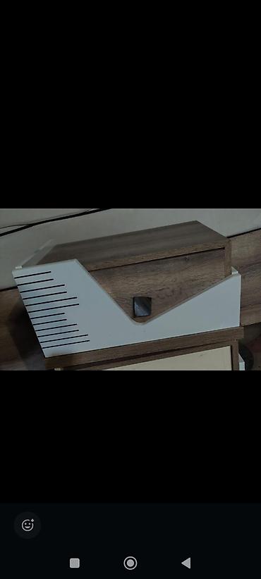 bedroom: Yataq desti. 550azn. yaxsi veziyyetde. matras var bazasu yoxdu. unvan — 6