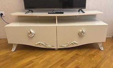 TV altlığı: Klassik üslubda TV altlığı / mediakonsole - Rəng: krem/ivori - — 1