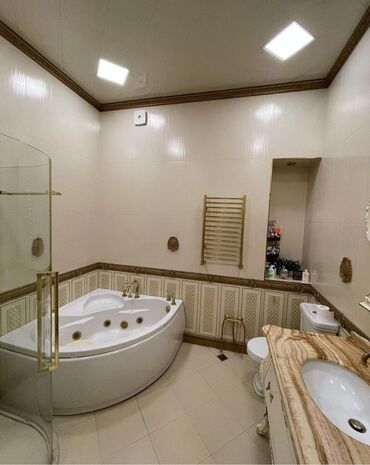 Duş kabinaları, arakəsmələr: Yeni Arakəsmə, Düzbucaqlı, Pulsuz çatdırılma — 9