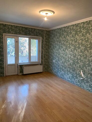 Köhnə tikili: Bakı, 4 otaqlı, Köhnə tikili, m. Qara Qarayev, 110 kv. m — 1