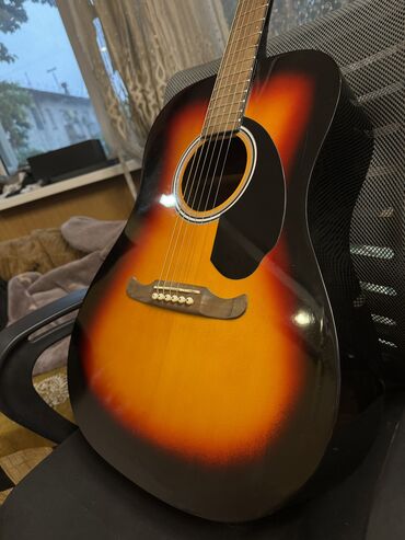 гитара на прокат: Акустическая Гитара - FA125 SB в новом состоянии