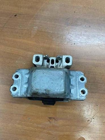 auspuh za golfa 2: NOSAC MOTORA ZA VOLKSWAGEN GOLF 6 - 1K0199555 | Nosac motora za Golf — 2