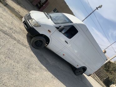 Легкий грузовой транспорт: Легкий грузовик, Mercedes-Benz, 3 т, Б/у