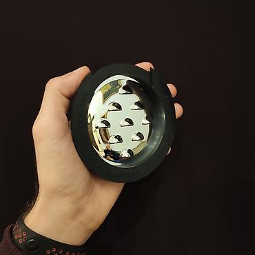 Gitaralar: Akustik gitar üçün səs boğucu Jim Dunlop Ünvan:Nizami 42 (Daxili işlər — 2