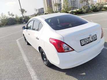 Bentley: Nissan Sunny: 1.2 л | 2012 г. Седан