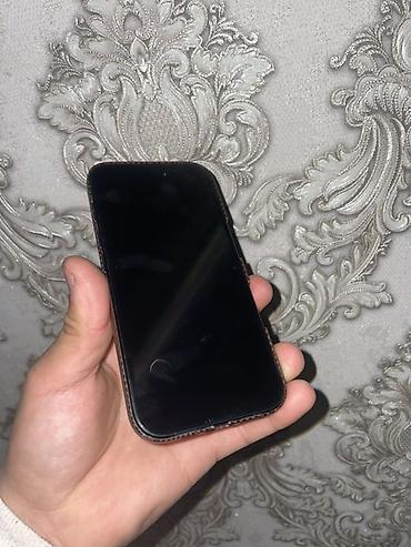 Apple iPhone: IPhone 16, Б/у, 128 ГБ, Midnight, Чехол, 91 % — 2