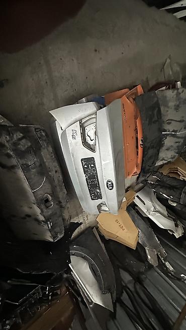 Крышки багажника и комплектующие: Крышка багажника Kia, 2021 г., Б/у, Оригинал — 3