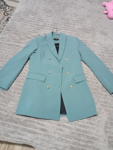 qadin pencekleri: Zərif qadın blazer-jaket - Rəng: açıq firuzə/mentol - Kəsim