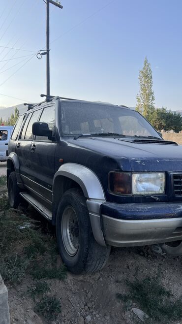 автомобили хундай: Isuzu Bighorn: 1993 г., 3.1 л, Автомат, Дизель, Внедорожник