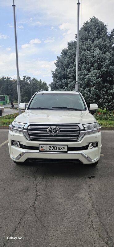 авто в рассрочку без процентов: Toyota Land Cruiser: 2015 г., 4.6 л, Автомат, Газ, Внедорожник