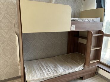 купить бу двухъярусную кровать: Кровать в хорошем состоянии 2 метра подходит как для взрослых так и