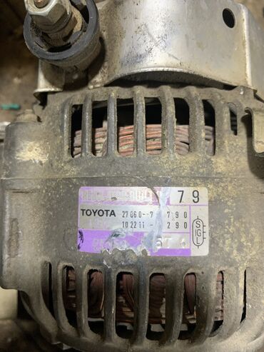 паровой генератор: Генератор Toyota 2000 г., Б/у, Оригинал, Япония