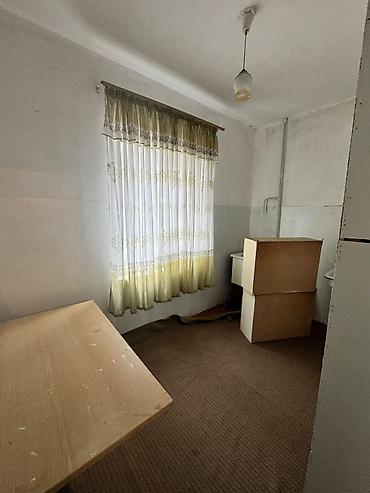 Продажа квартир: Продаётся 1-комнатная квартира в г. Каинды, переулок Садовый. 2 этаж — 6