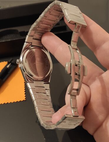 Qol saatları: Yeni, Qol saatı, rəng - Gümüşü — 20