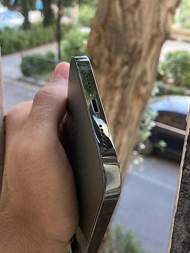 apple airpod: IPhone 13 Pro Max, 128 GB, Yaşıl, Face ID, Simsiz şarj — 3