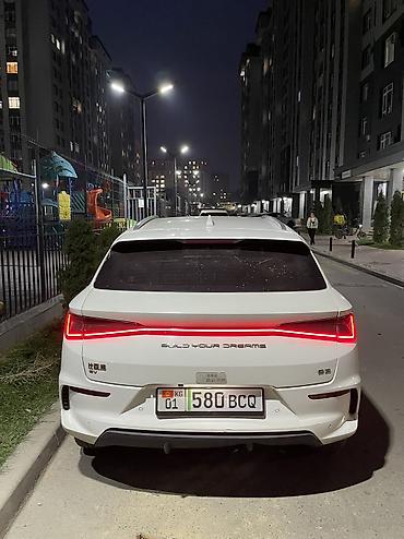 byd плагин гибрид: BYD E2: 2022 г., Автомат, Электромобиль, Кроссовер — 5