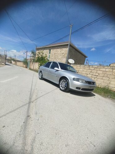 qaz 66 satisi azerbaycanda: Opel Vectra: 2 l | 1999 il | 272000 km Sedan