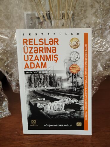 azərbaycan dili qayda kitabı hədəf pdf: 💥Yeni gəldi💥 📚Rövşən Abdullaoğlu-Relslər üzərinə uzanmış adam