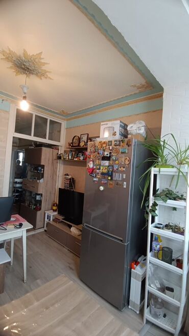 Mətbəx mebeli: Sumqayit şeherinde 2otagli leningtad lahiyeli mənzil satilir.5/4,orta — 4