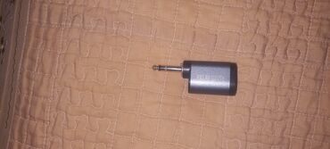 CD, DVD диски и кассеты: Line 6 Relay G10S simsiz gitara sistemi Məhsul tərkibi: - G10S pedal