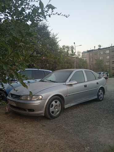 решетки на камри: Opel Vectra: 2001 г., 1.6 л, Механика, Бензин, Хэтчбэк