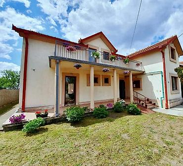 Kuće za dugoročni najam: SMEŠTAJ ZA RADNIKE ZEMUN PLAVI HORIZONTI 5€ DNEVNO PO OSOBI IZDAJEM — 1