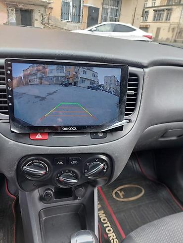 Kia: Kia Rio – hetçbek, qara rəng Xüsusiyyətlər: - Kuzov: 5 qapılı — 5