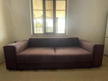 корпусной мебель: Диван-кровать, цвет - Фиолетовый, Б/у