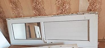 plastik setka qapi: Plastik (PVC) balkon qapısı və yan şüşə paneli - Material: ağ PVC — 1