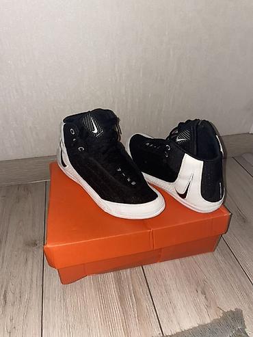 пончо одежда: Мужские кроссовки, 39, Nike, Новый — 2