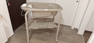 mamut sto i stolice: Unisex, bоја - Šareno, Upotrebljenо