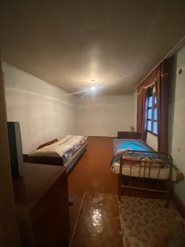 снять дом в баку на длительный срок: Ag seherde 1 Deqiqelik mesafe Geniş və işıqlı otaqlı kirayə mənzil