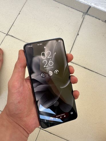 rədmi not 13: Samsung Galaxy S21 5G, цвет - Серый, Отпечаток пальца