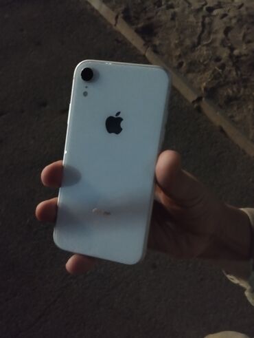 моноблое: IPhone Xr, Белый