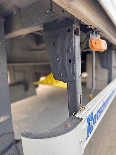 Прицепы и полуприцепы: Прицеп, Volvo, Шторный, от 12 т, Б/у at lalafo.kg — 14 Прицепы и полуприцепы: Прицеп, Volvo, Шторный, от 12 т, Б/у — 14