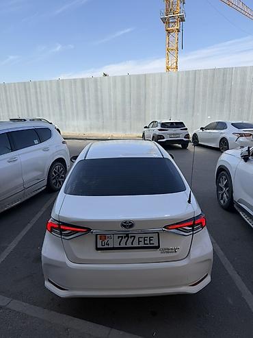 тайота карало гибрид: Toyota Corolla: 2020 г., 1.8 л, Гибрид, Седан — 6