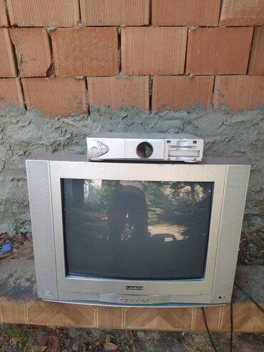 TV tünerlər və resiverlər: İdeal ve işlek veziyyetde televizor ve aparat satılır heç bir prablem