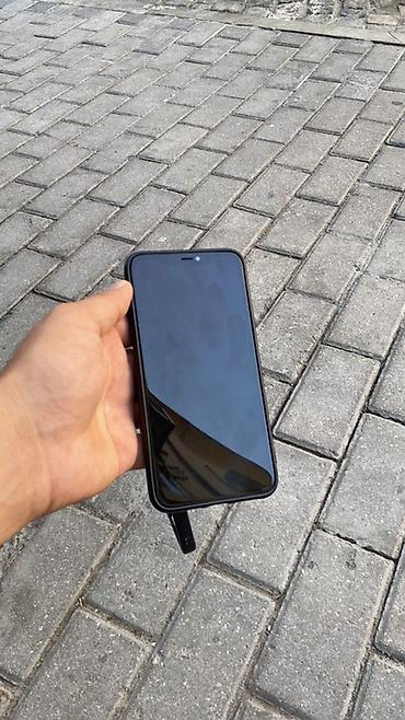 kreditgo space: IPhone 11 Pro, Space Gray, Face ID — 5