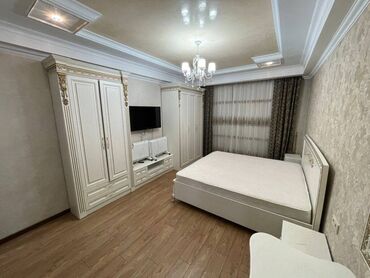 Долгосрочная аренда квартир: 3 комнаты — 1