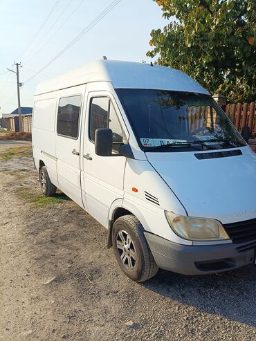 дайхатцу коре: Mercedes-Benz Спринтер: 2001 г., Van