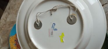 времени: Продаю декоративные тарелочки (вешаются на стену ) композиция