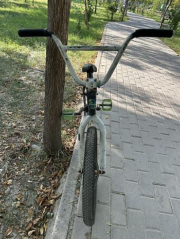format velosiped: BMX велосипед для трюков и городского катания. Торг есть в комплекте — 4