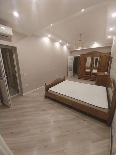 посуточная аренда квартир в баку: Yasamal Asan Xidmetle uzbeuz Bravo marketin ustu 80kv.m 20/12