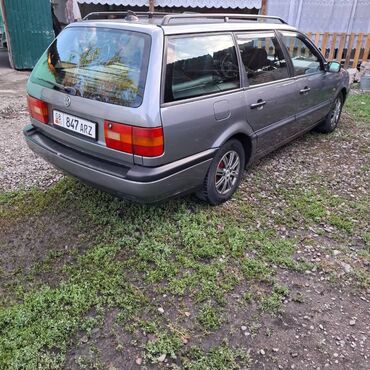 Volkswagen: Volkswagen Passat: 1994 г., 1.8 л, Механика, Бензин