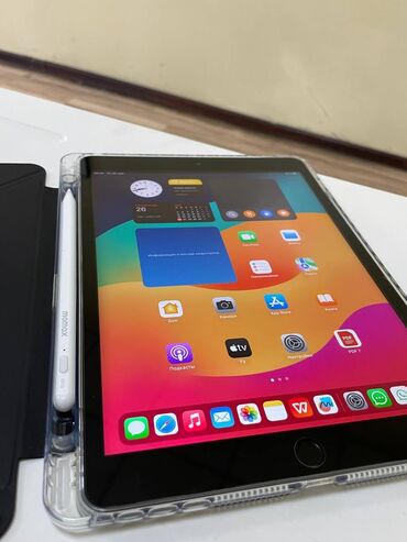 Планшеты: Планшет, Apple, память 64 ГБ, 9" - 10", Wi-Fi, Б/у, Детский цвет - Черный — 8