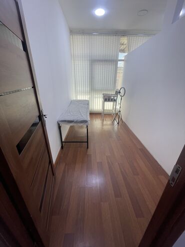 Kirpiklər, qaşlar: Kiprik qaş və s xidmətlər üçün yararlıdır. Mətkəzi havalandırma — 6